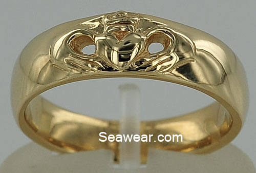 Claddagh wedding ring