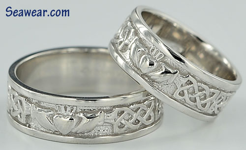Claddagh irish wedding ring