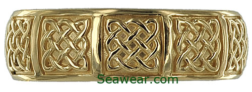 Celtic knot wedding band