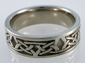 gold Celtic wedding band