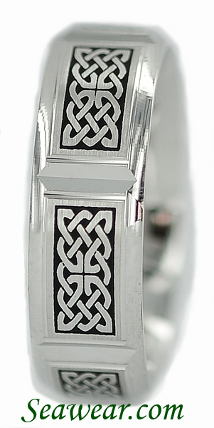 Celtic knot wedding band