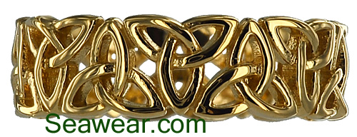 open pierced Celtic trinity knot band