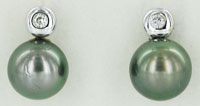 whitte gold bezel set diamond and Tahitian pearl earrings