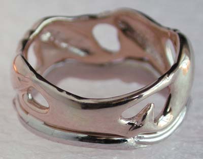 tapered to comfort fit band