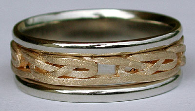 Scottish Tayside knot wedding band