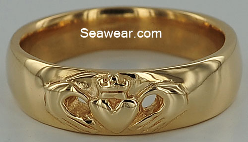 gold Claddagh wedding band