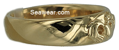 gold Claddagh wedding band