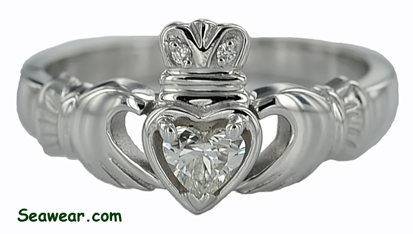 18kt white gold diamond engagement ring