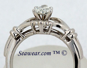 Claddagh wedding set