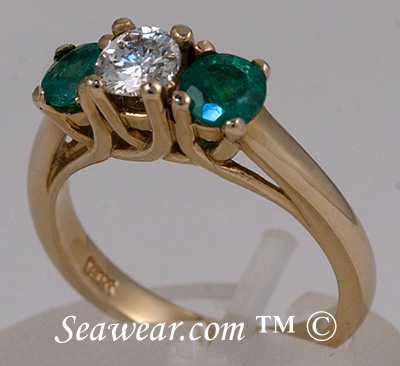 14kt yellow gold three stone Celtic Past Present Future ring