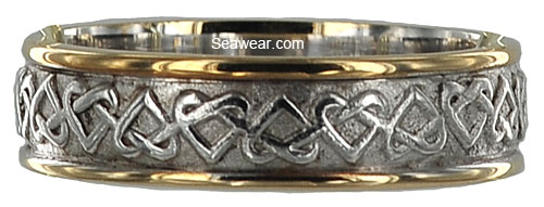 14k gold Celtic love knot wedding band