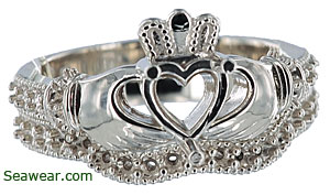 Claddagh wedding ring set