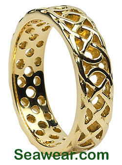 yellow gold pierced Celtic love knot wedding ring