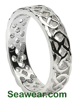 white gold pierced Celtic love know wedding band