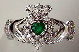 white gold emerald claddagh ring